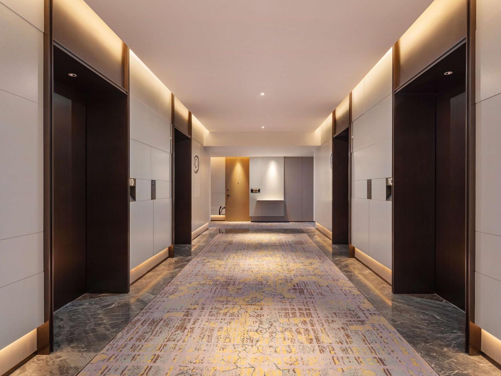 Doubletree By Hilton Kunming Airport Hotel Екстериор снимка