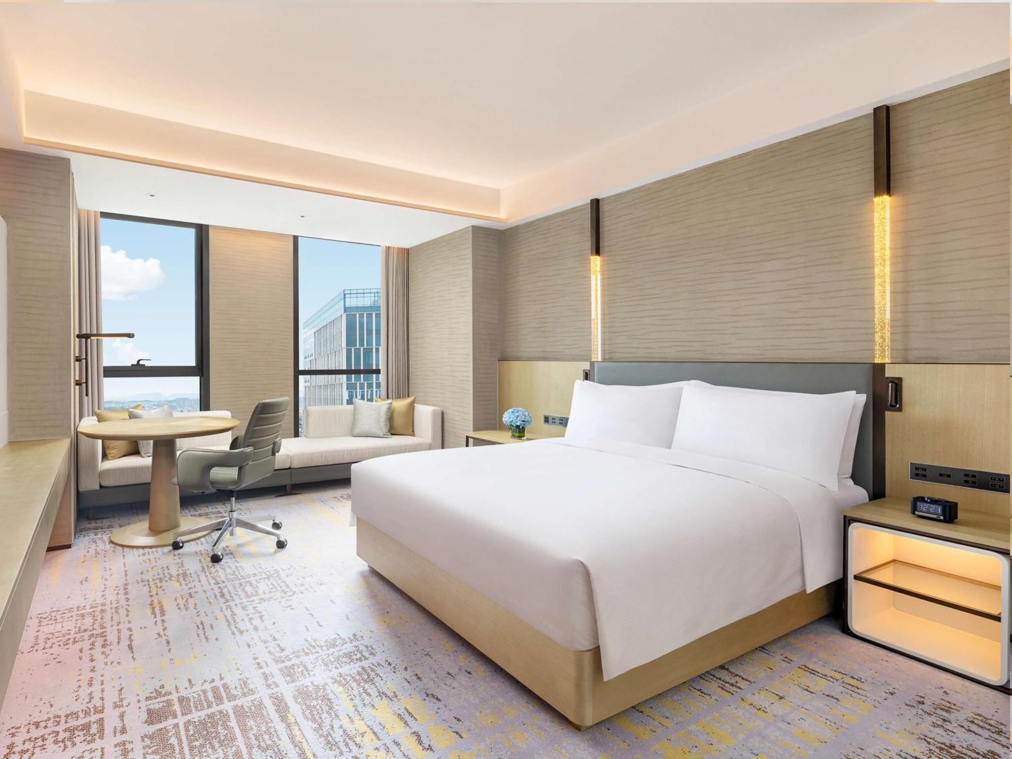 Doubletree By Hilton Kunming Airport Hotel Екстериор снимка
