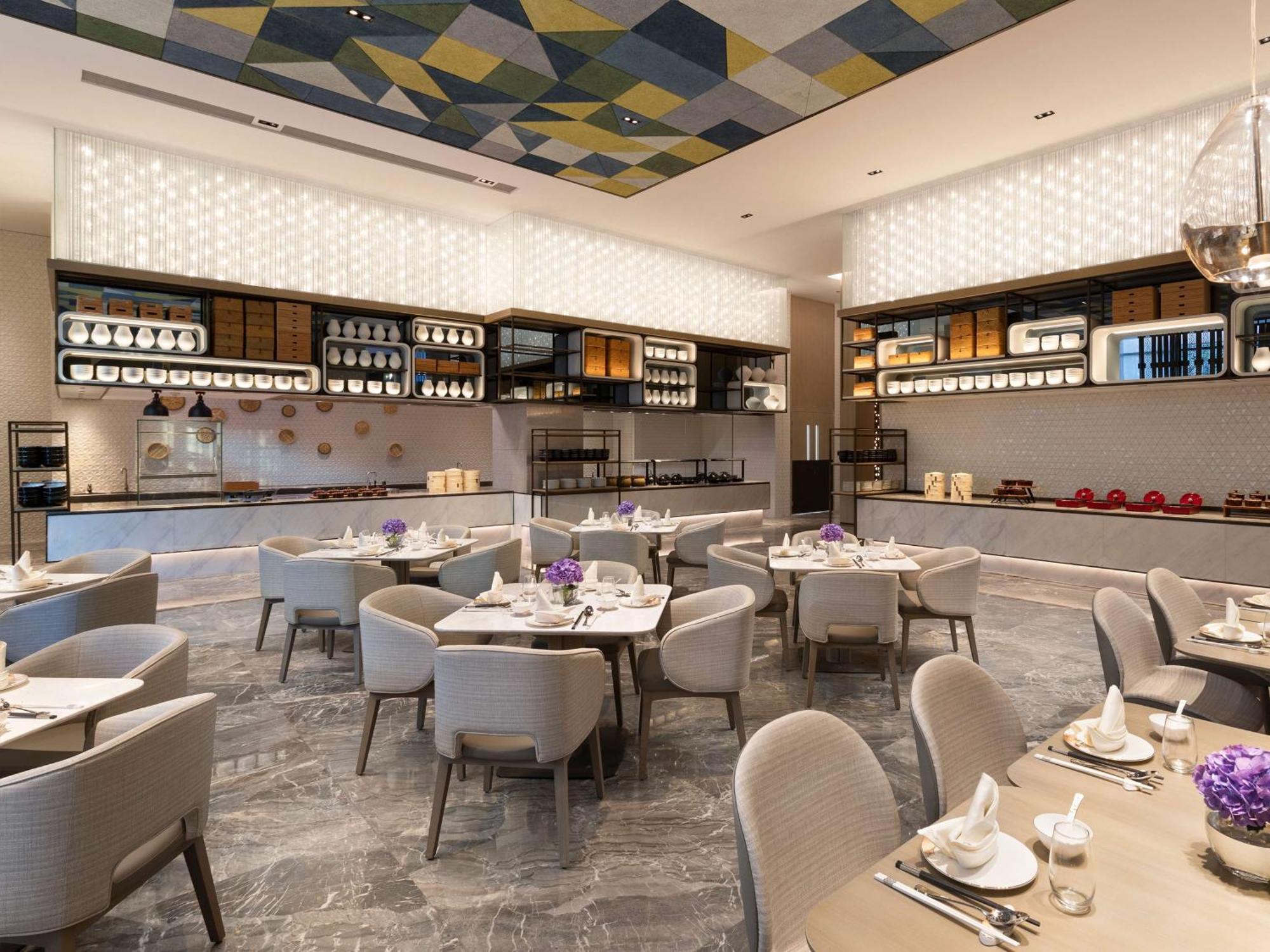 Doubletree By Hilton Kunming Airport Hotel Екстериор снимка